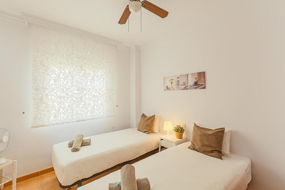 Andaluz Apartments Toboso Нерха Екстер'єр фото