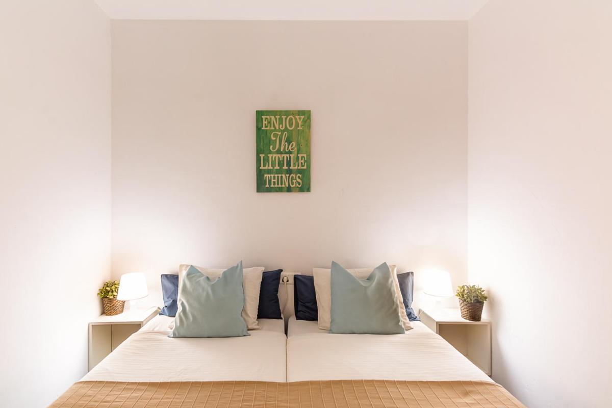 Andaluz Apartments Toboso Нерха Екстер'єр фото